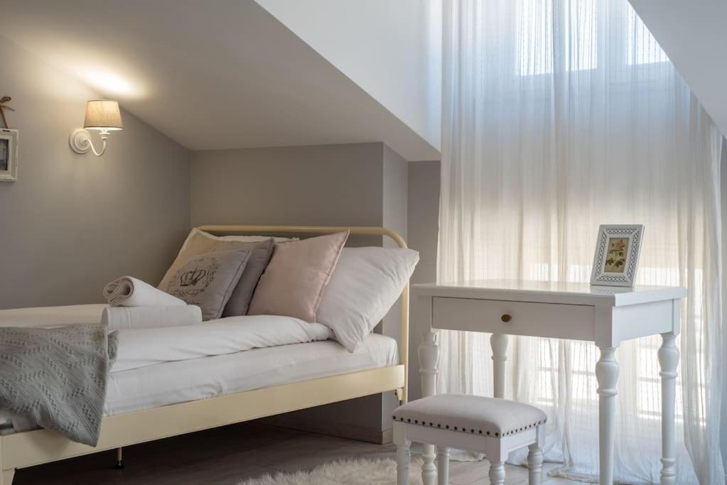 Apartament O Wysokim Standardzie W Centrum Miasta Daire Krakow Dış mekan fotoğraf